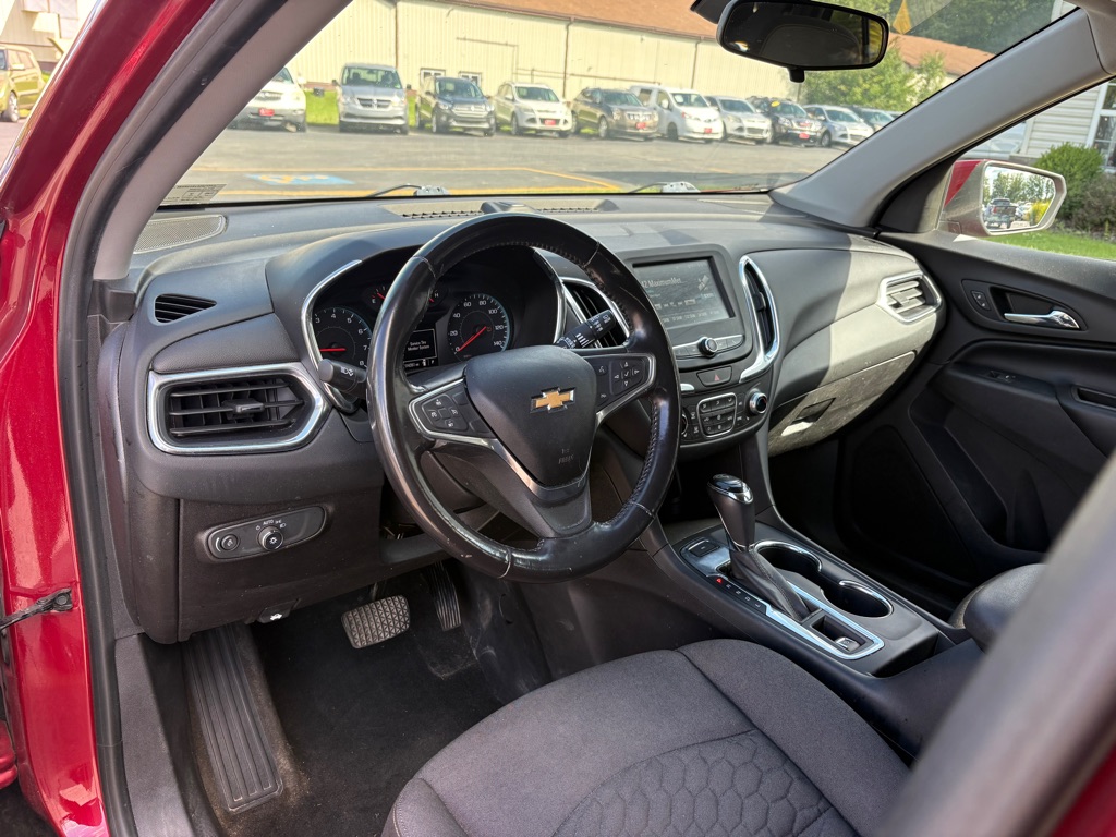 Photo 13 of this CHEVROLET EQUINOX