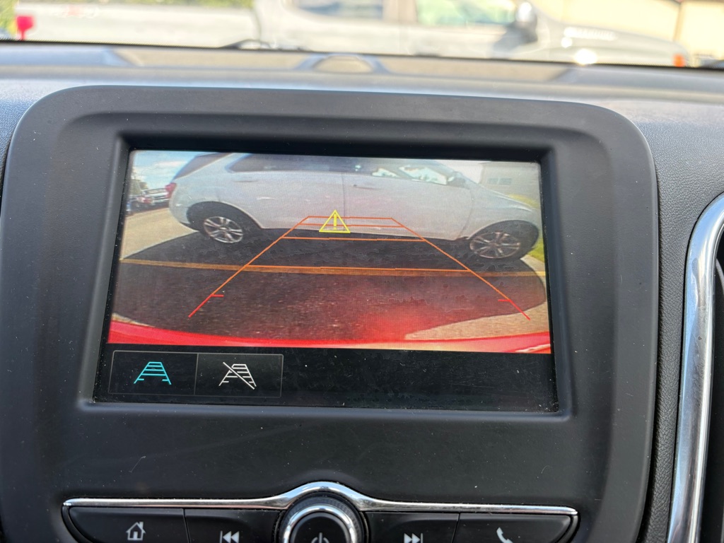 Photo 16 of this CHEVROLET EQUINOX