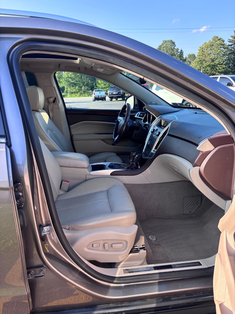 Photo 11 of this CADILLAC SRX