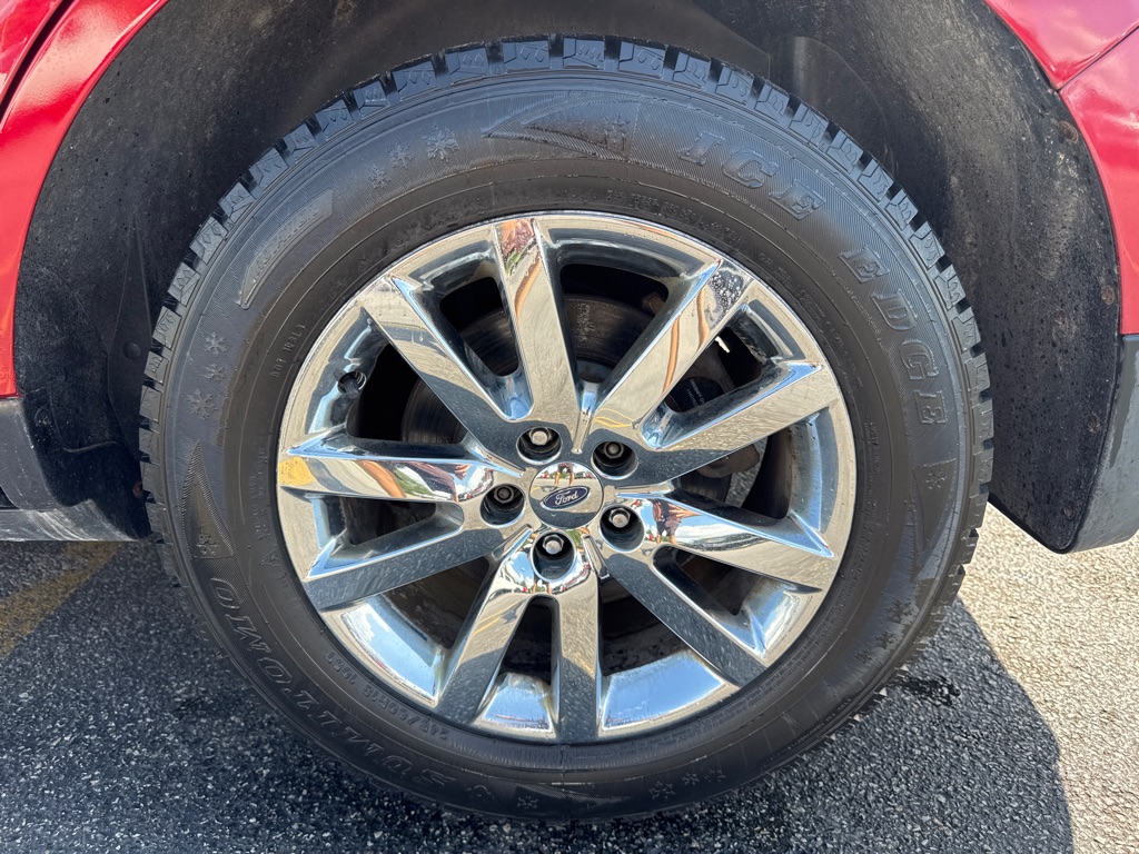 Photo 9 of this FORD EDGE