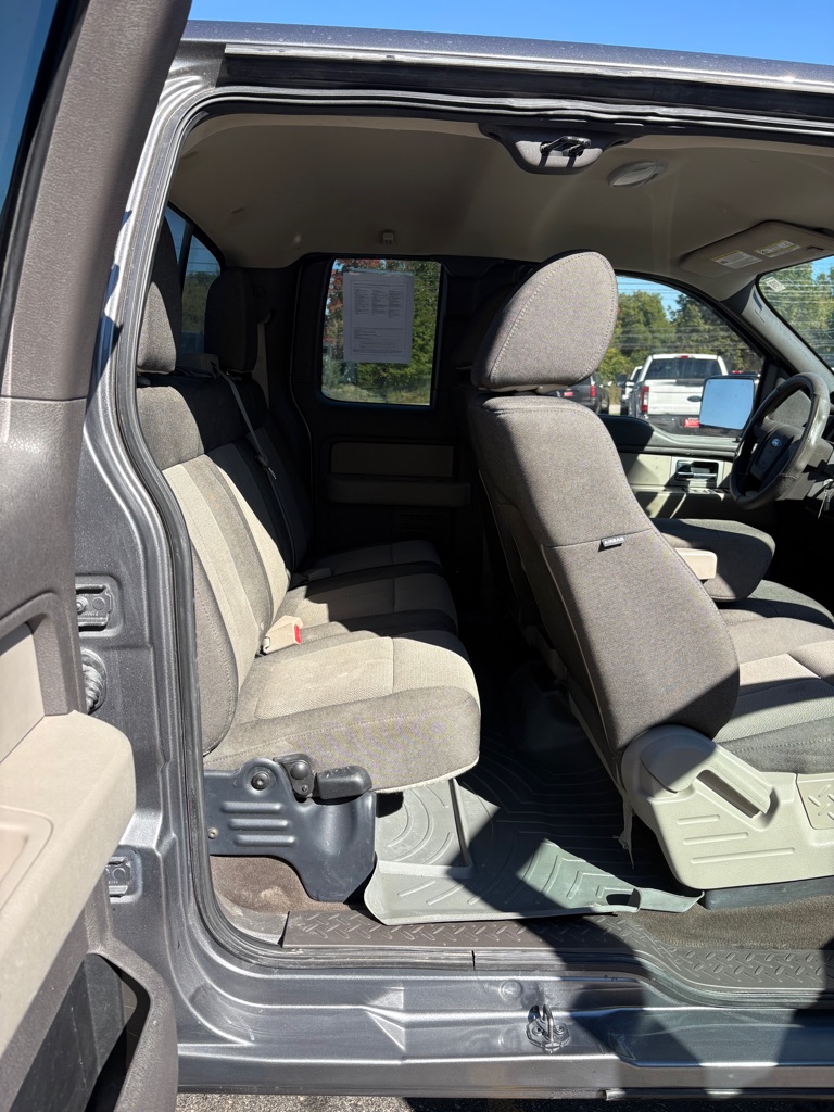 Photo 12 of this FORD F-150