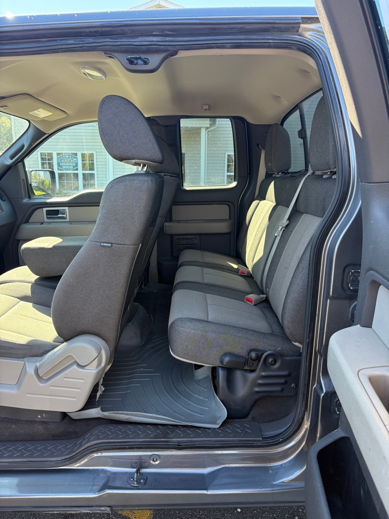 Photo 10 of this FORD F-150