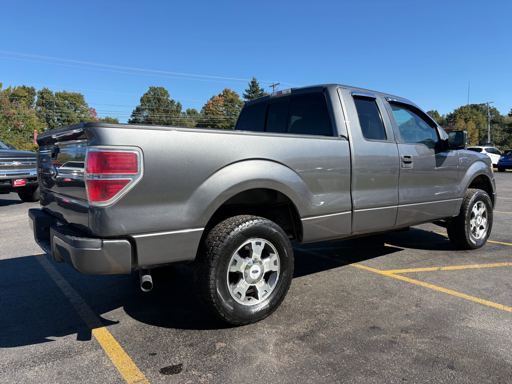 Photo 6 of this FORD F-150