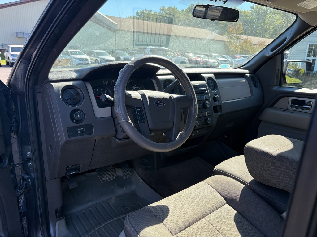 Photo 13 of this FORD F-150