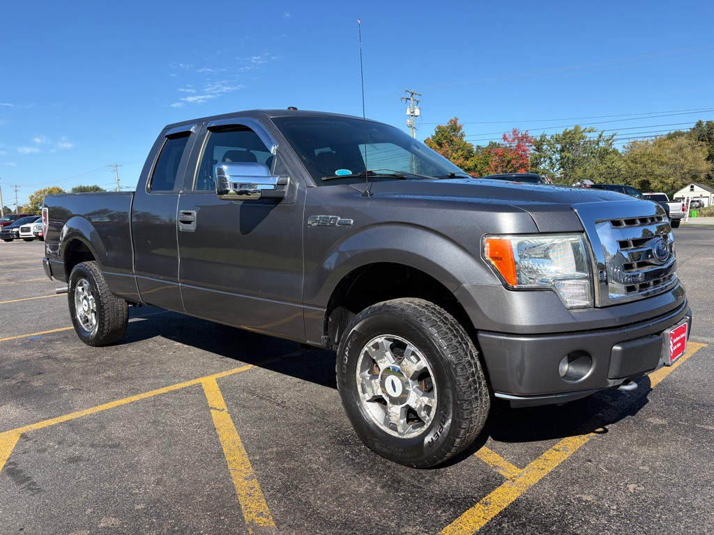 Photo 4 of this FORD F-150