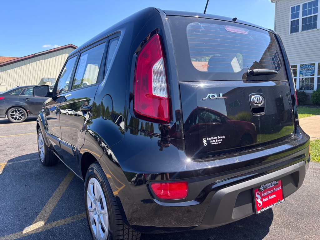 Photo 8 of this KIA SOUL