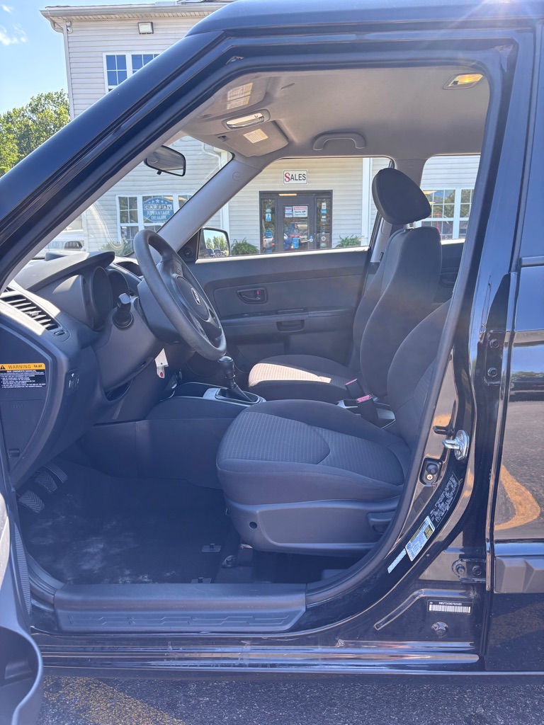 Photo 9 of this KIA SOUL
