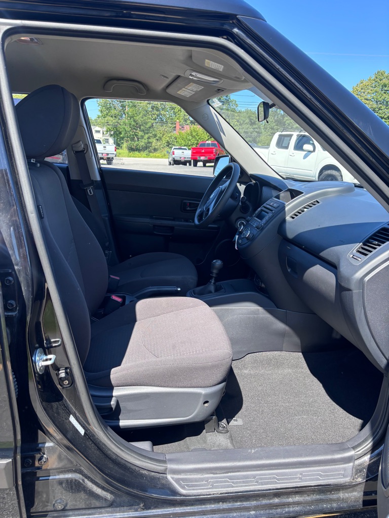 Photo 11 of this KIA SOUL