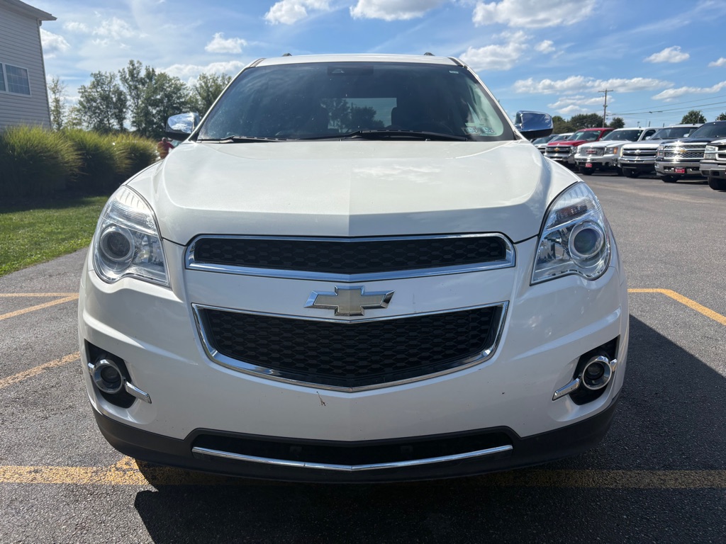 Photo 3 of this CHEVROLET EQUINOX
