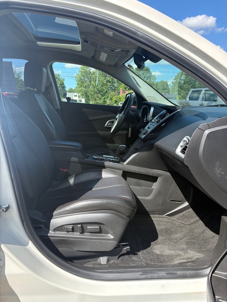Photo 11 of this CHEVROLET EQUINOX