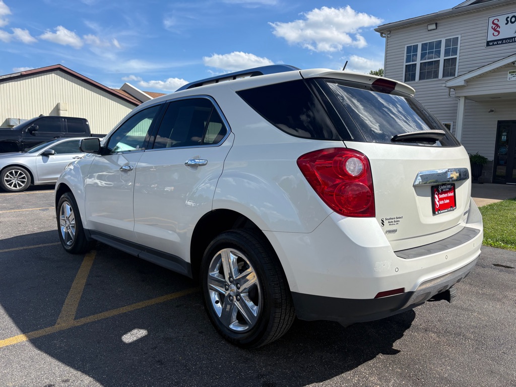 Photo 8 of this CHEVROLET EQUINOX