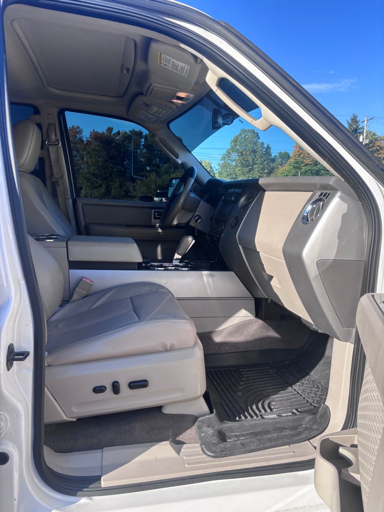 Photo 11 of this FORD EXPEDITION