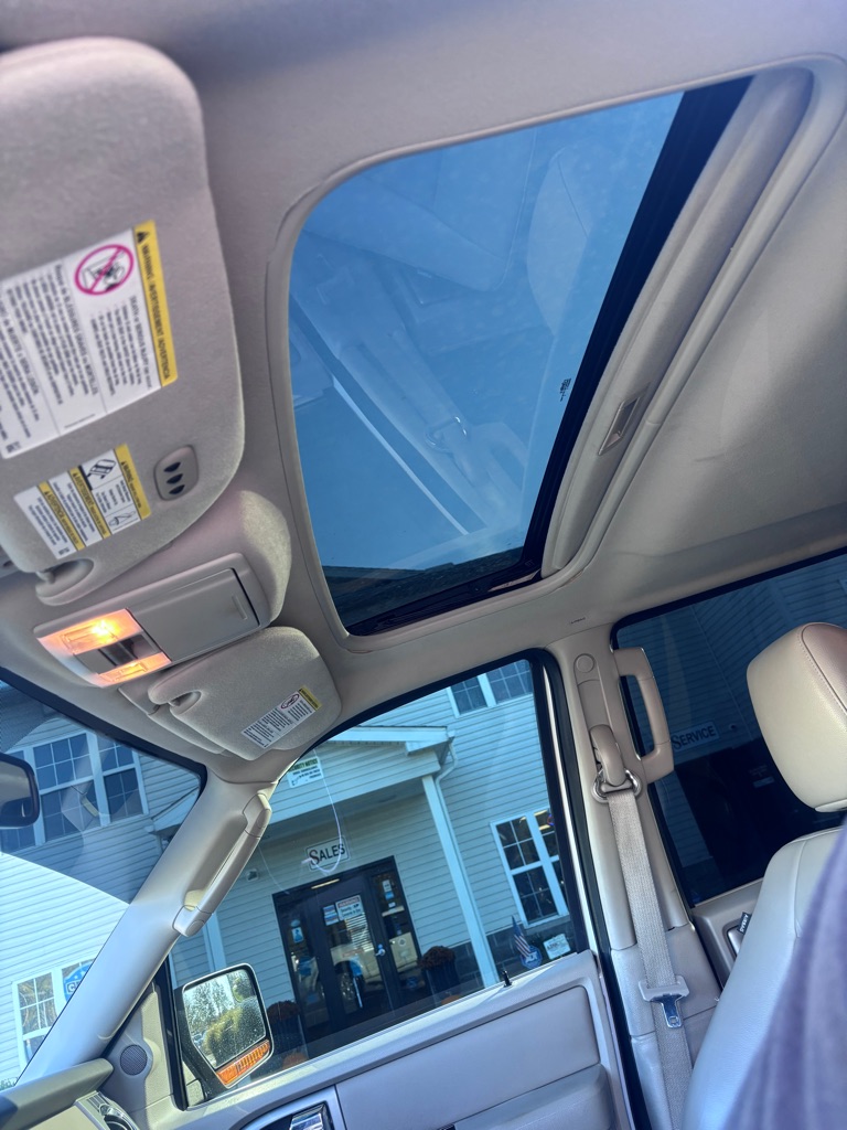 Photo 19 of this FORD EXPEDITION