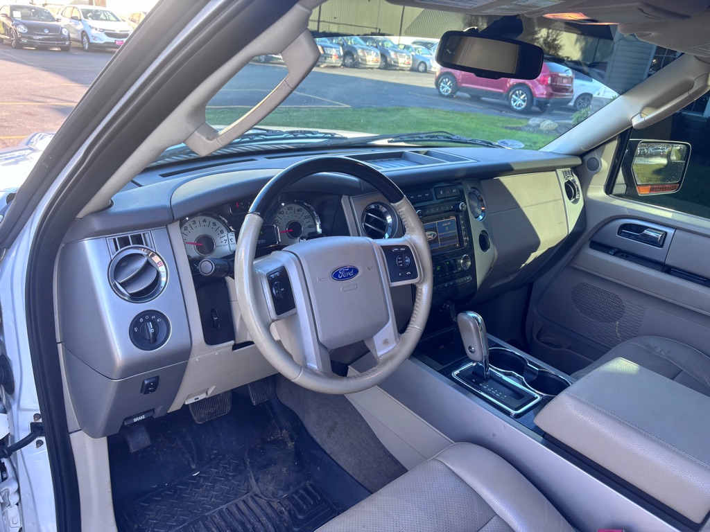 Photo 15 of this FORD EXPEDITION