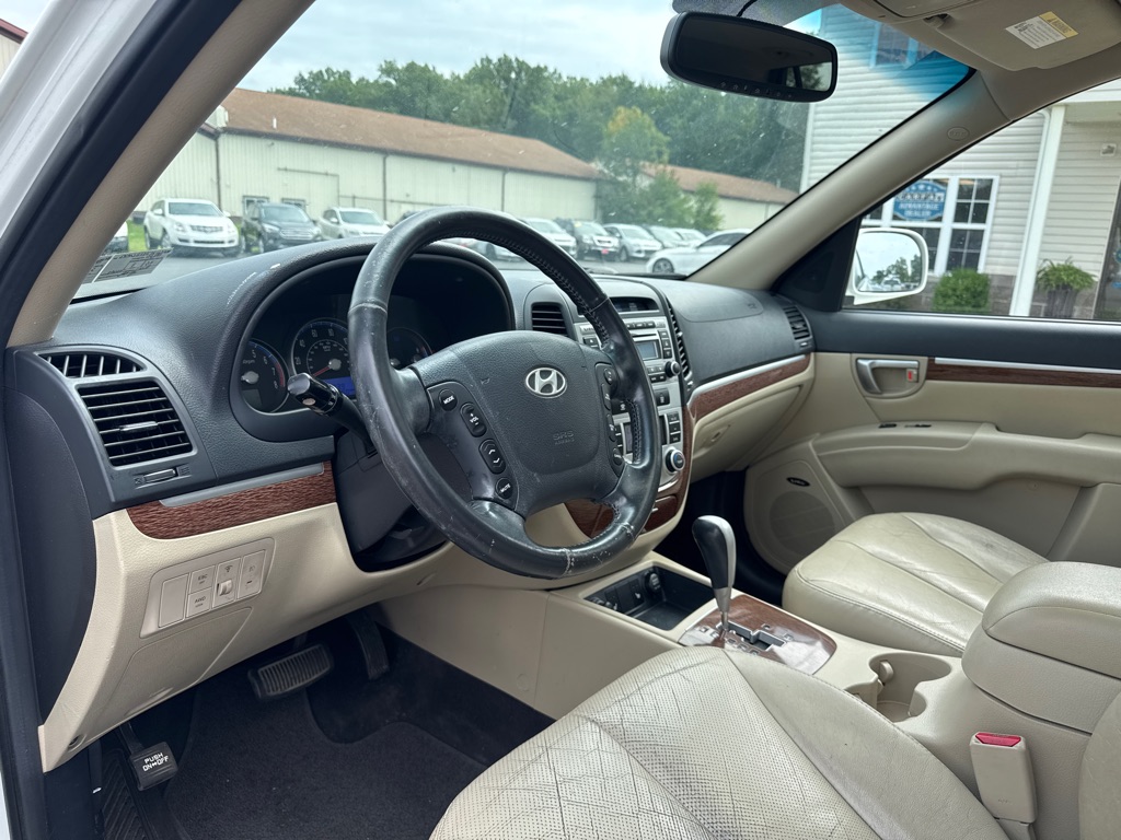 Photo 14 of this HYUNDAI SANTA FE