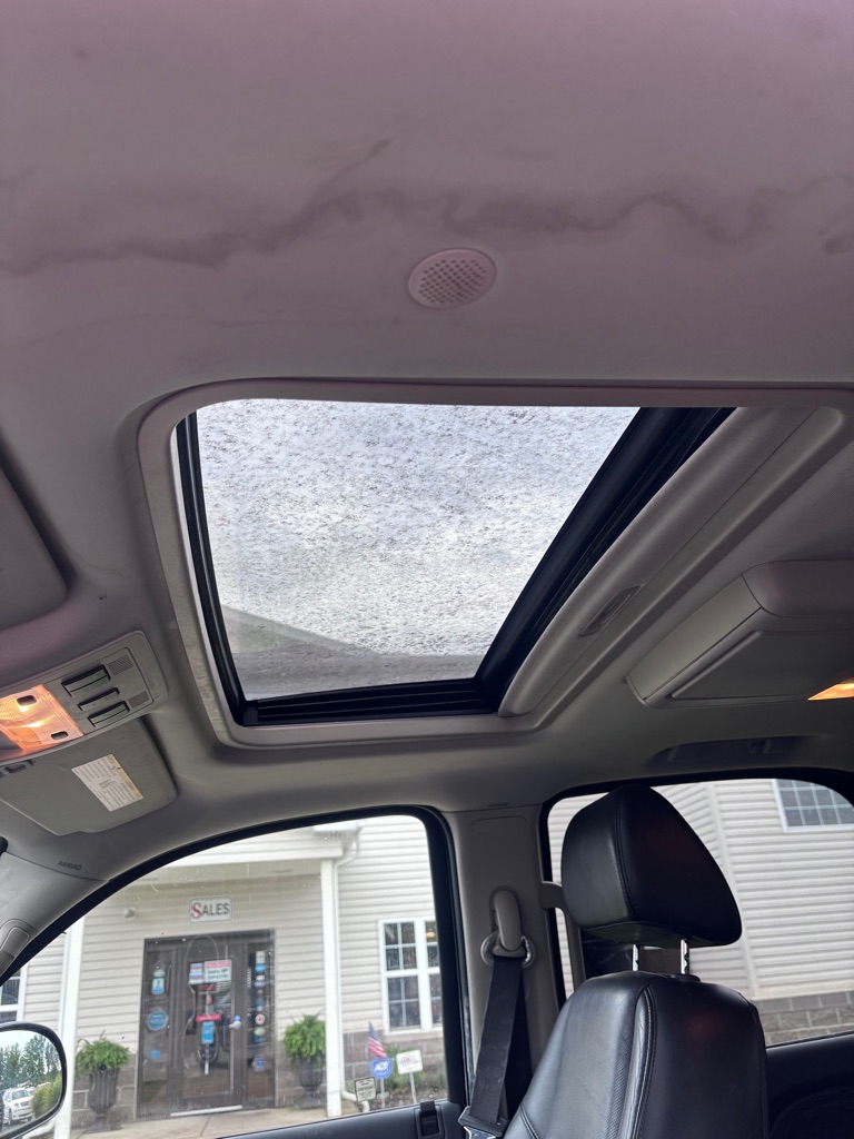 Photo 20 of this CADILLAC ESCALADE