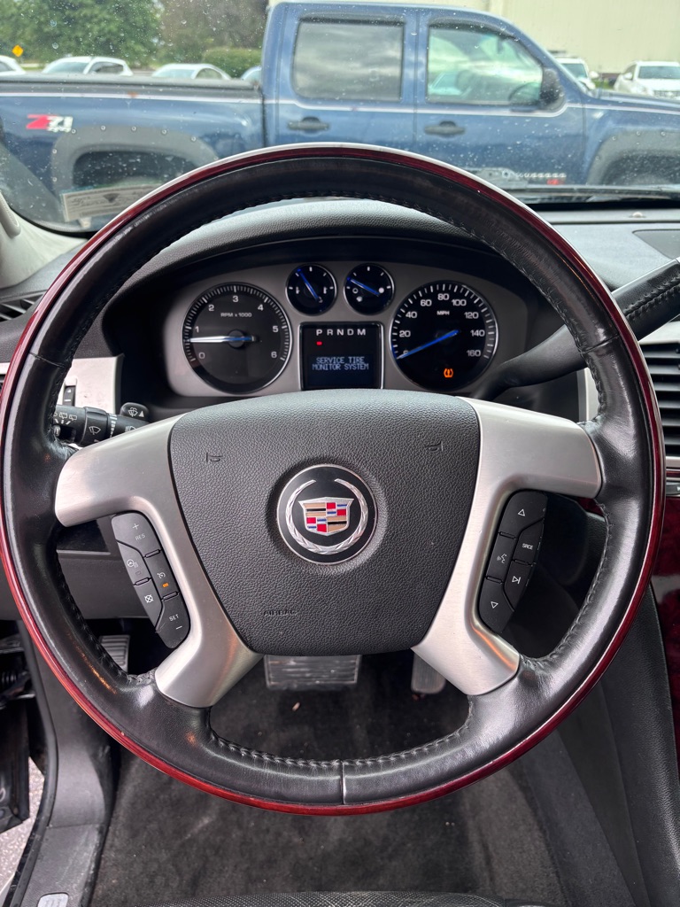 Photo 17 of this CADILLAC ESCALADE