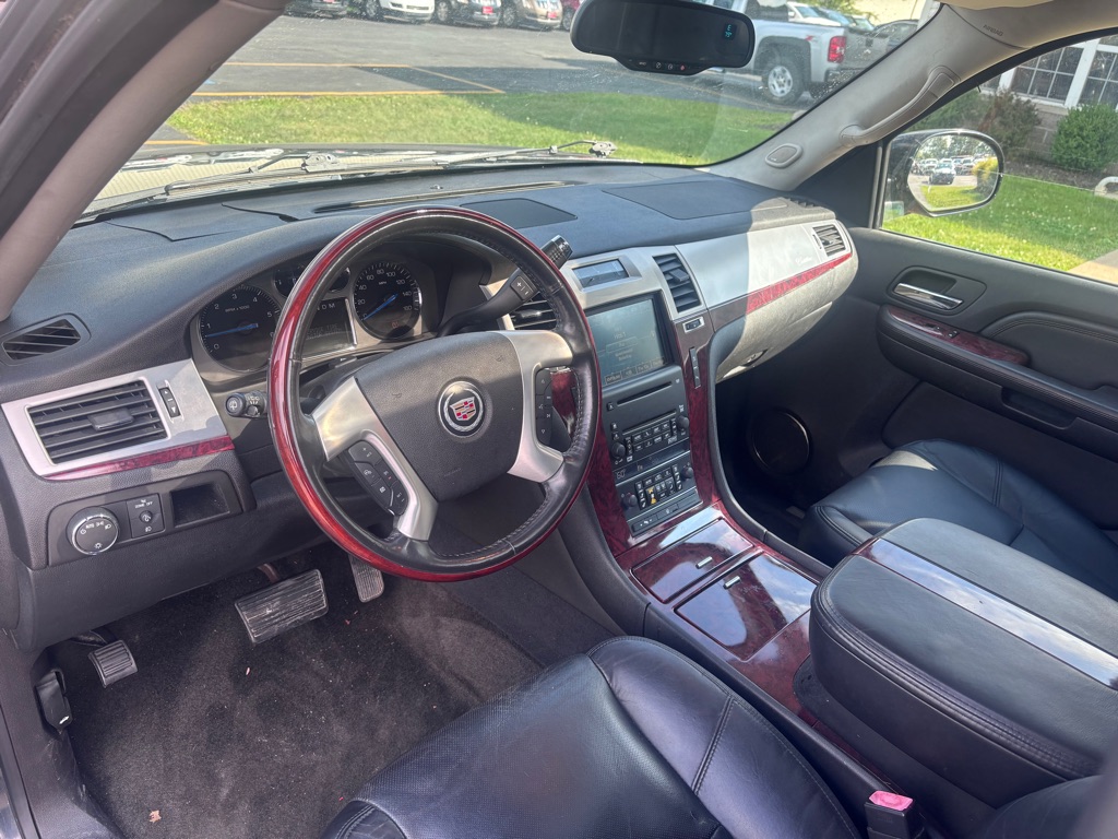 Photo 15 of this CADILLAC ESCALADE