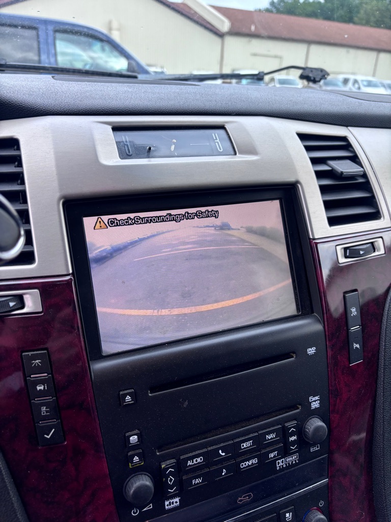 Photo 19 of this CADILLAC ESCALADE