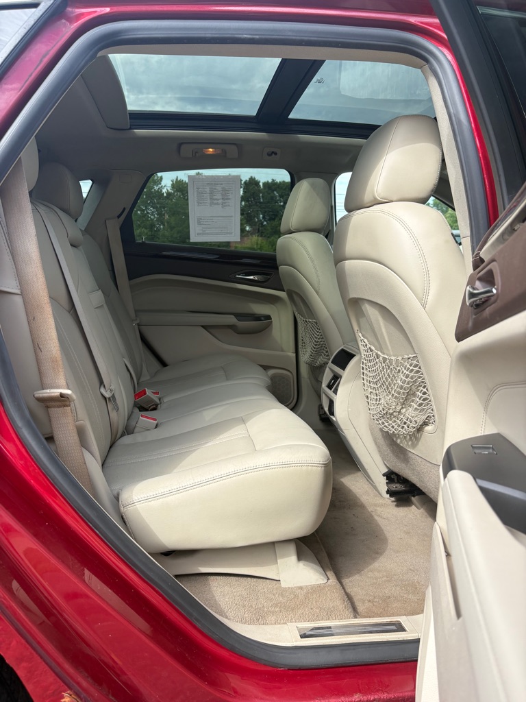 Photo 12 of this CADILLAC SRX