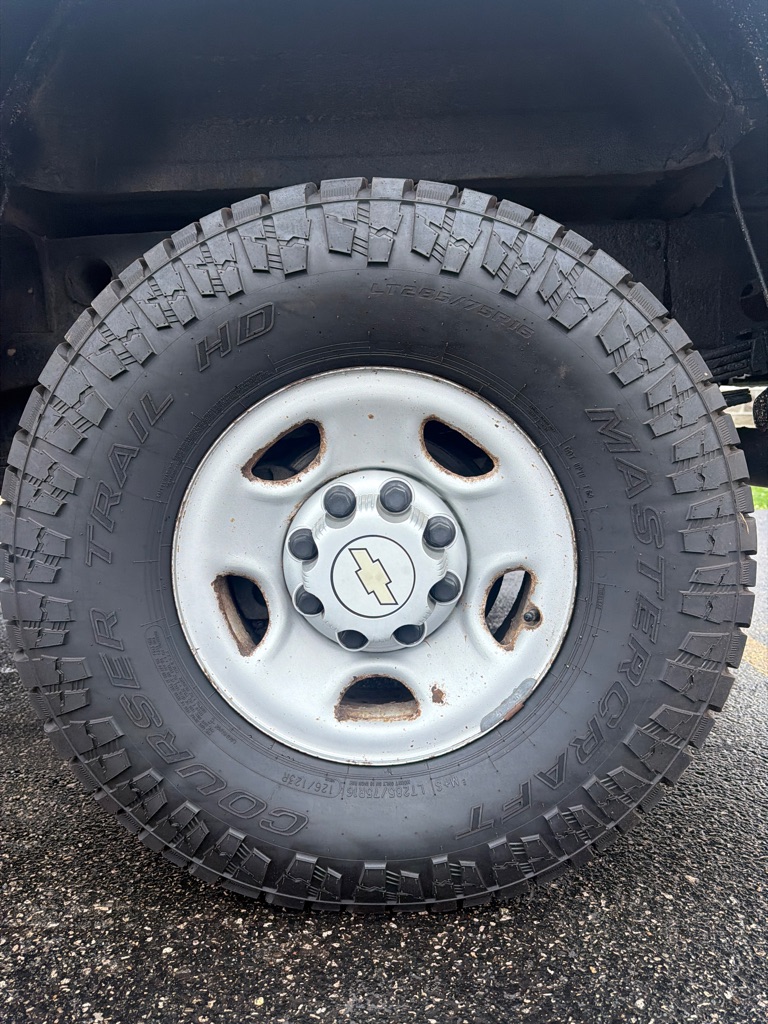 Photo 9 of this CHEVROLET SILVERADO 2500H