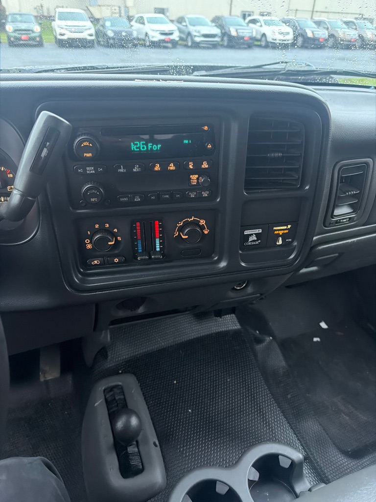 Photo 16 of this CHEVROLET SILVERADO 2500H