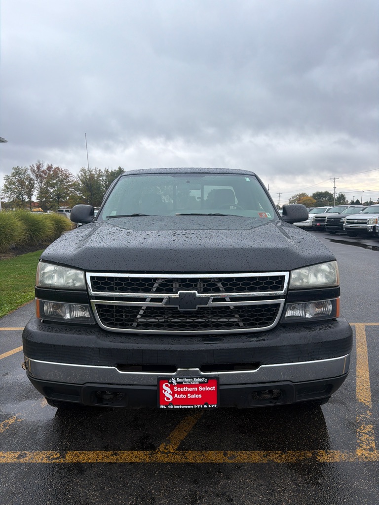 Photo 3 of this CHEVROLET SILVERADO 2500H
