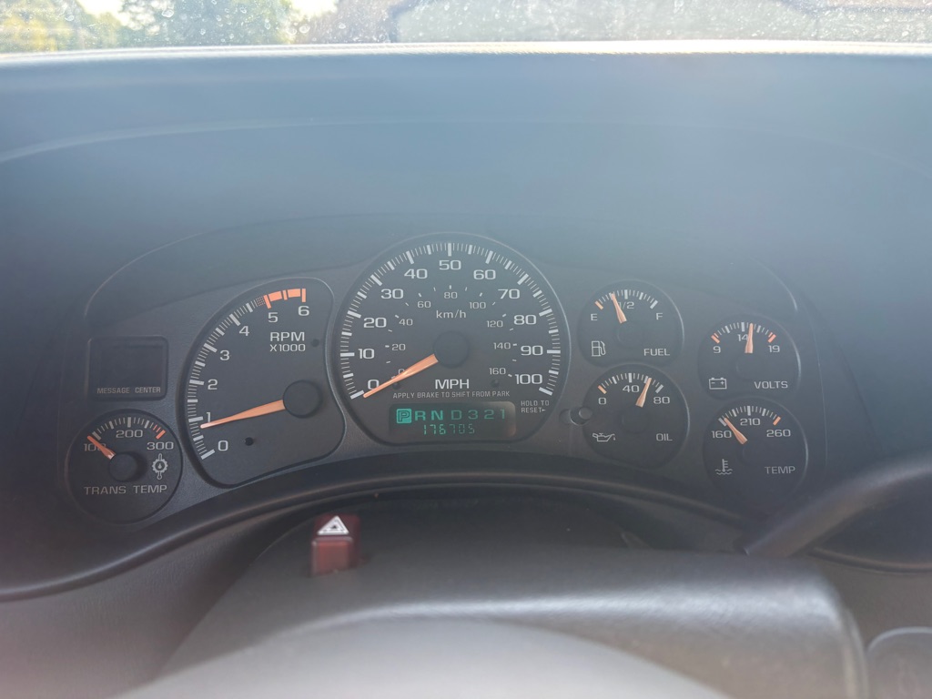 Photo 14 of this CHEVROLET SILVERADO 2500H