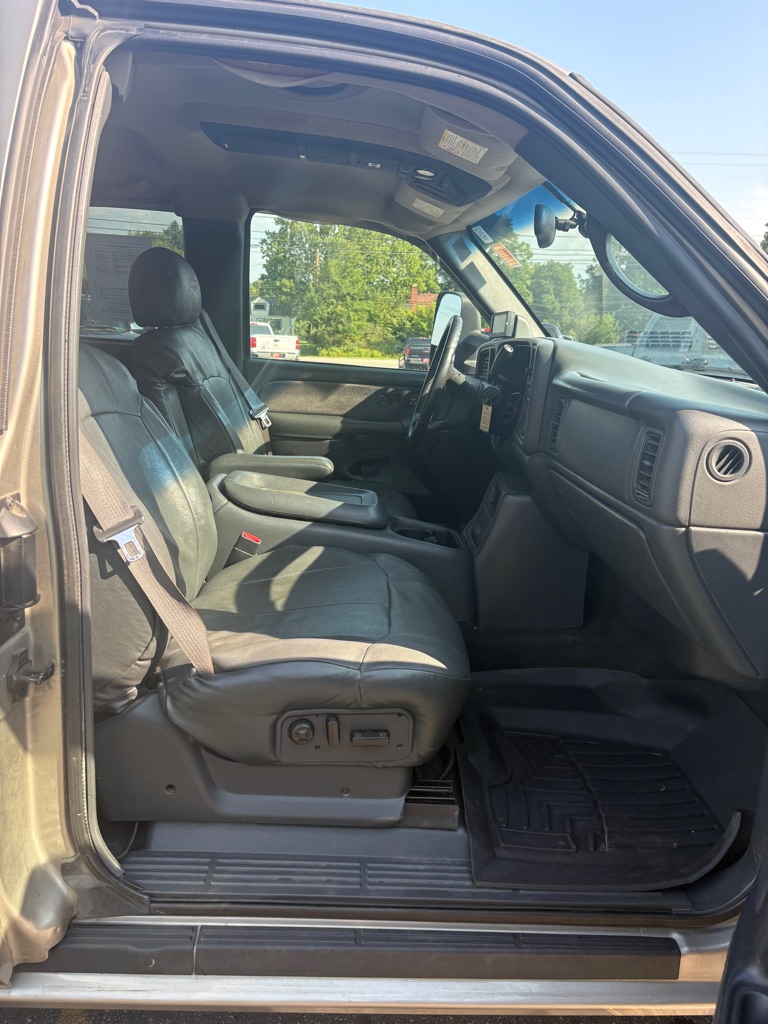 Photo 11 of this CHEVROLET SILVERADO 2500H