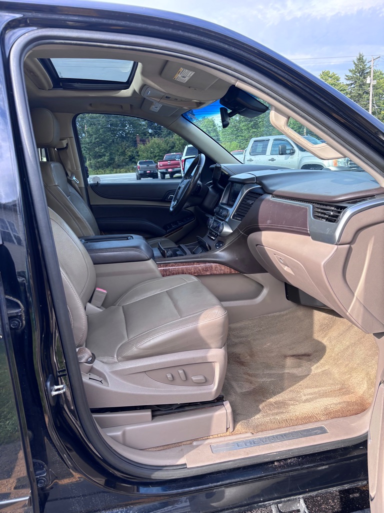 Photo 11 of this CHEVROLET SUBURBAN