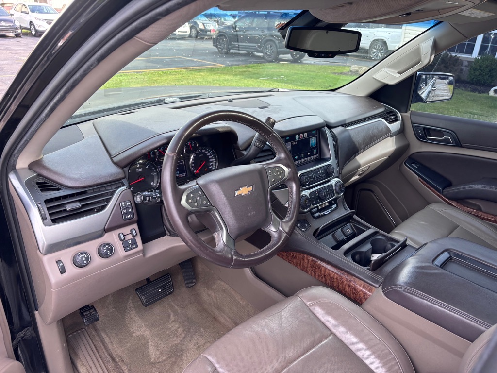 Photo 16 of this CHEVROLET SUBURBAN