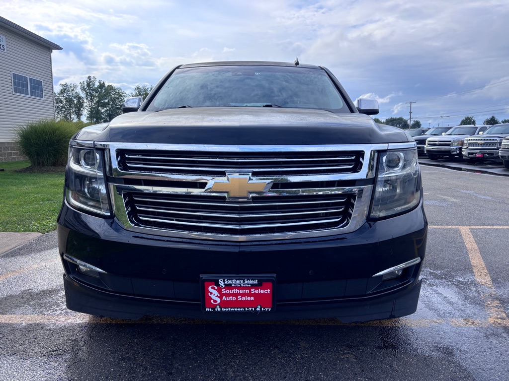 Photo 3 of this CHEVROLET SUBURBAN