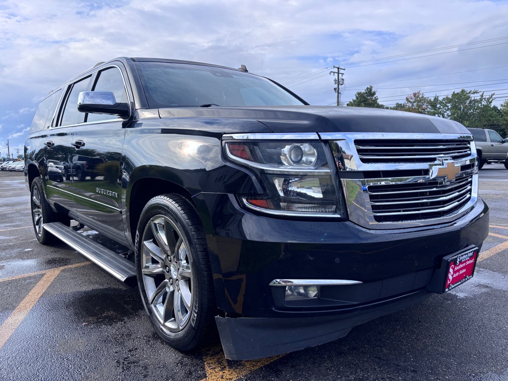 Photo 4 of this CHEVROLET SUBURBAN
