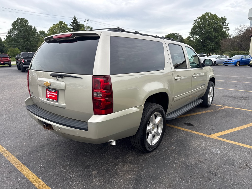 Photo 6 of this CHEVROLET SUBURBAN