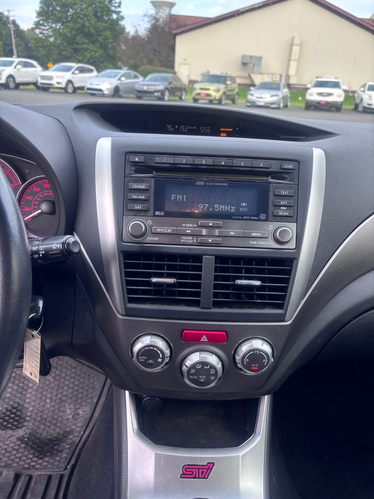 Photo 17 of this SUBARU IMPREZA