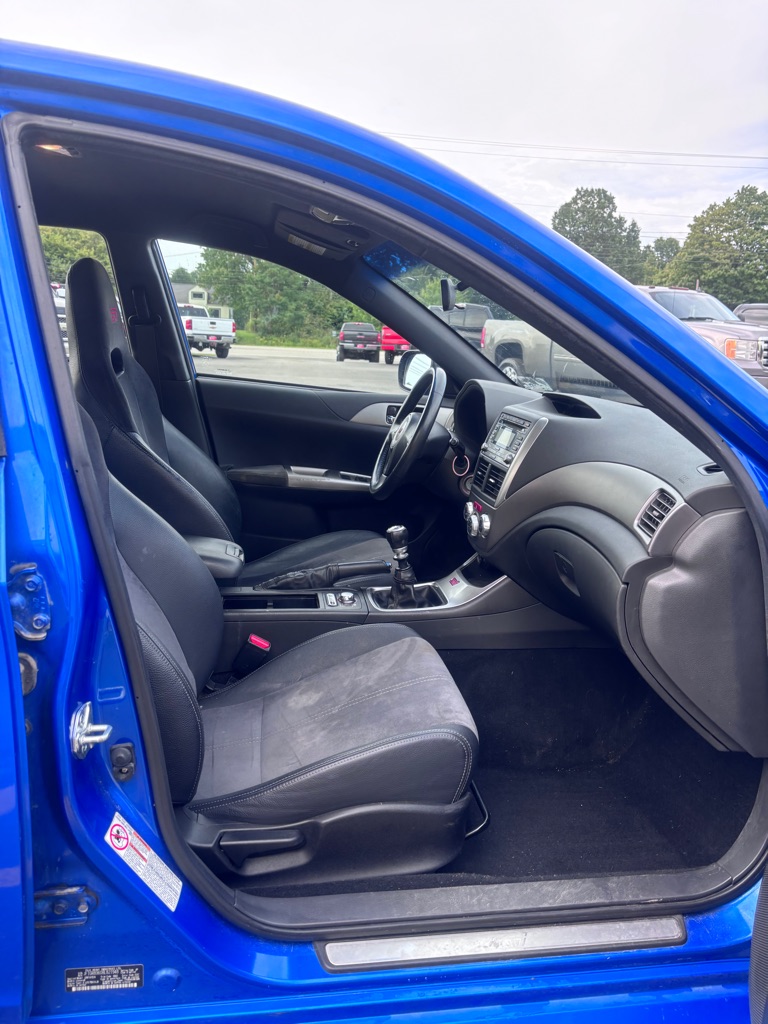 Photo 11 of this SUBARU IMPREZA
