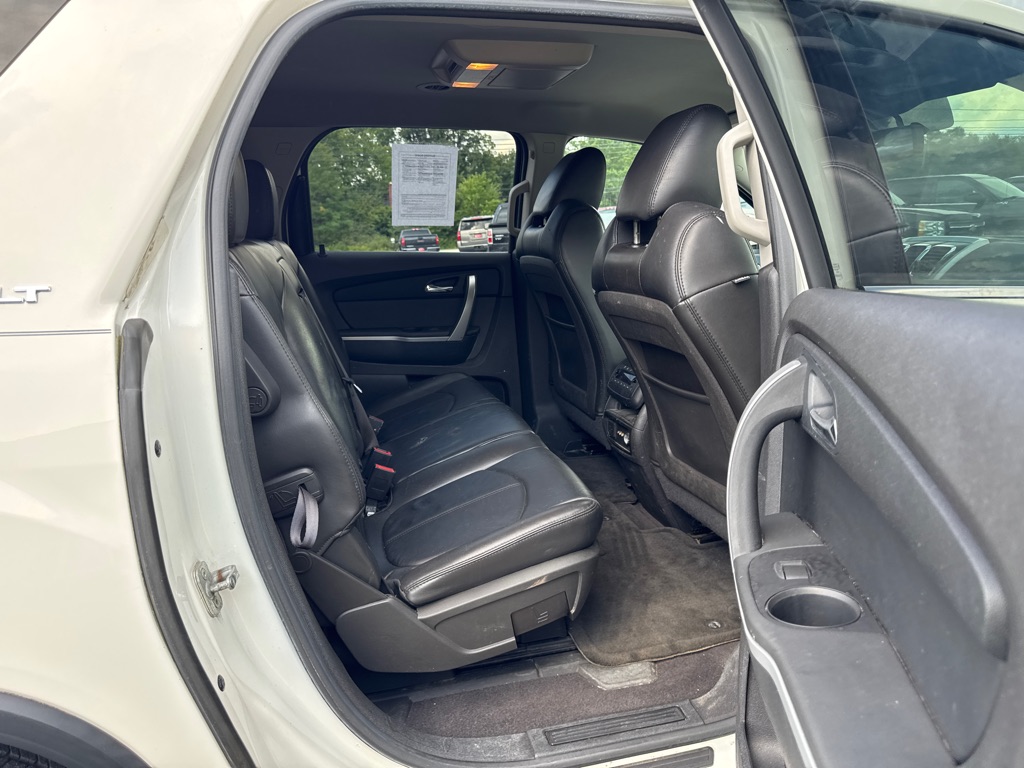 Photo 13 of this GMC ACADIA