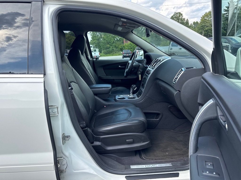 Photo 12 of this GMC ACADIA