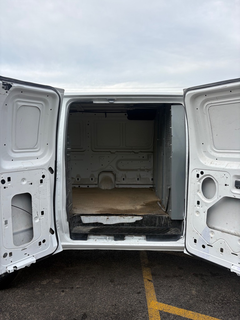 Photo 11 of this FORD E-SERIES