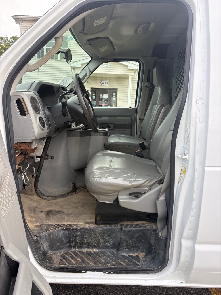 Photo 9 of this FORD E-SERIES