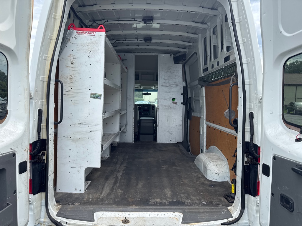 Photo 13 of this NISSAN NV