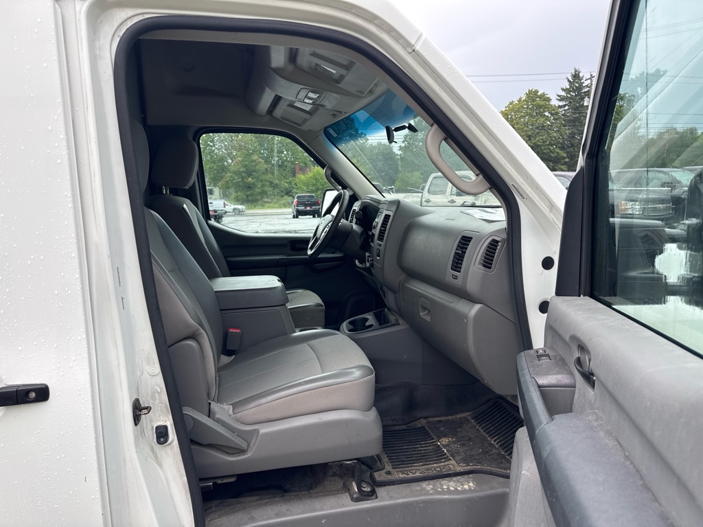 Photo 10 of this NISSAN NV