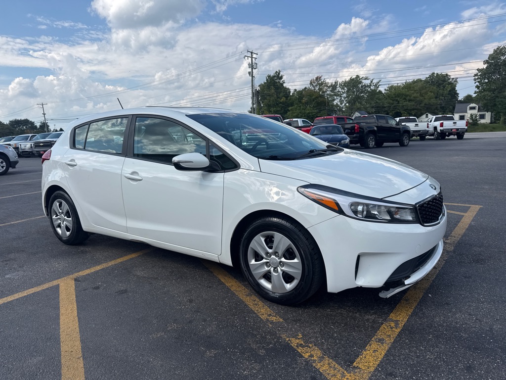 Photo 4 of this KIA FORTE5
