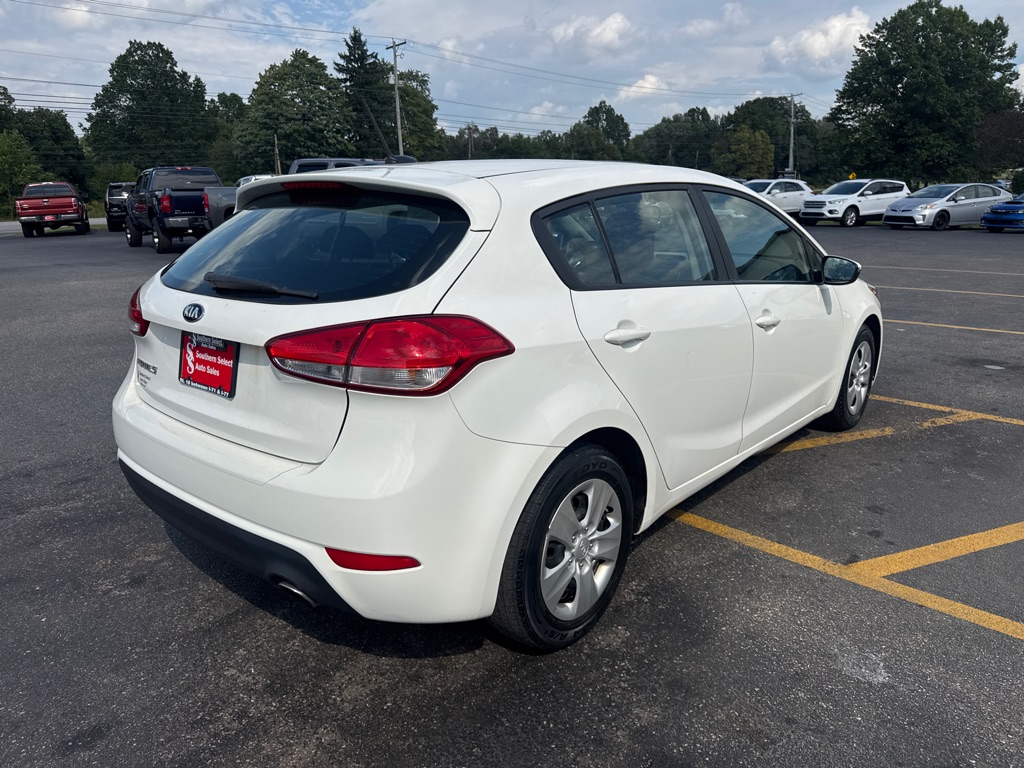Photo 6 of this KIA FORTE5