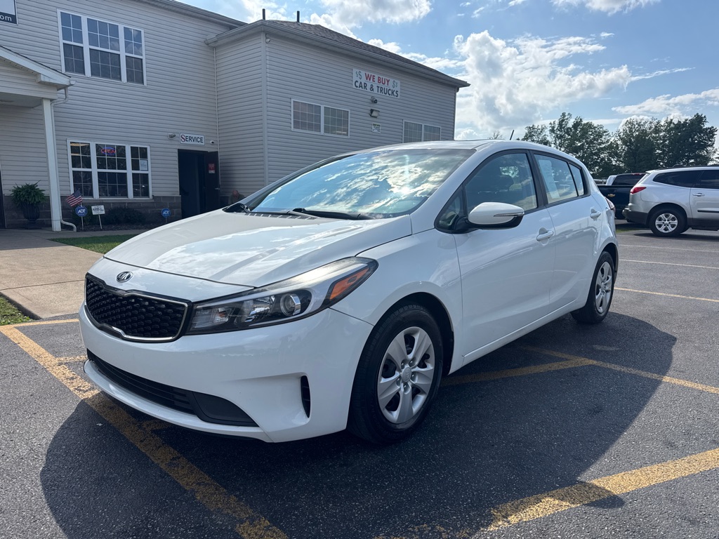 Photo 2 of this KIA FORTE5
