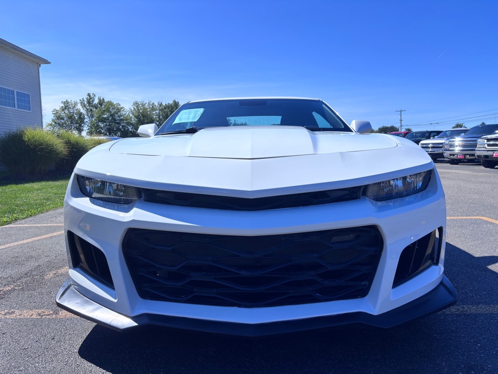 Photo 3 of this CHEVROLET CAMARO