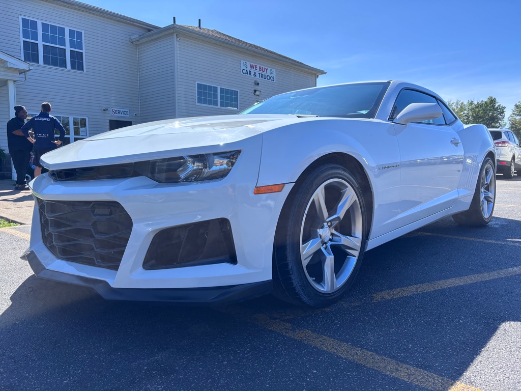Photo 2 of this CHEVROLET CAMARO