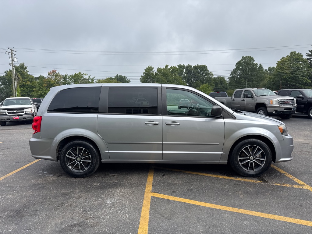 Photo 5 of this DODGE GRAND CARAVAN