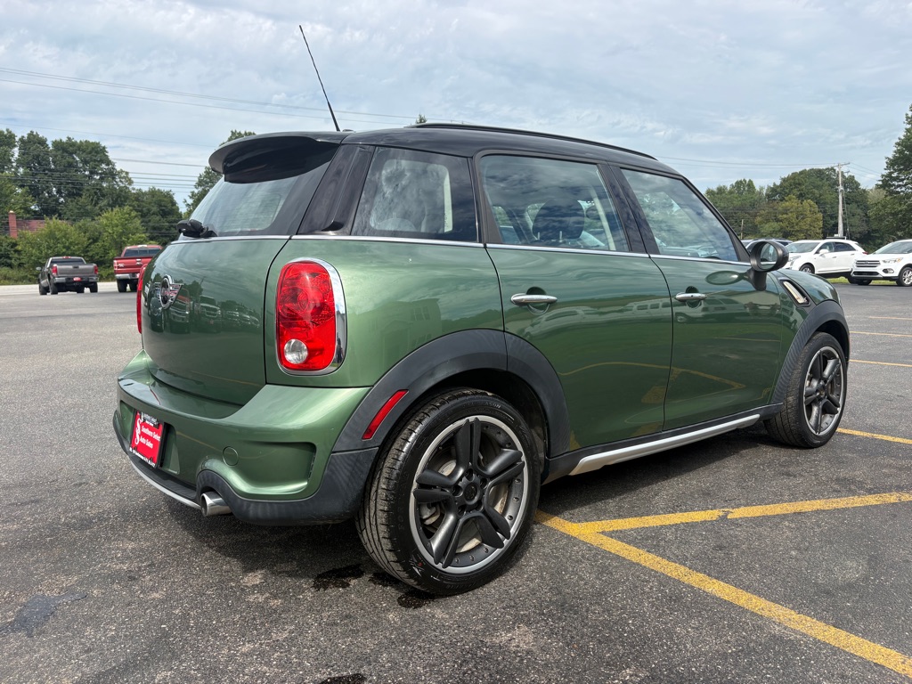 Photo 6 of this MINI COUNTRYMAN