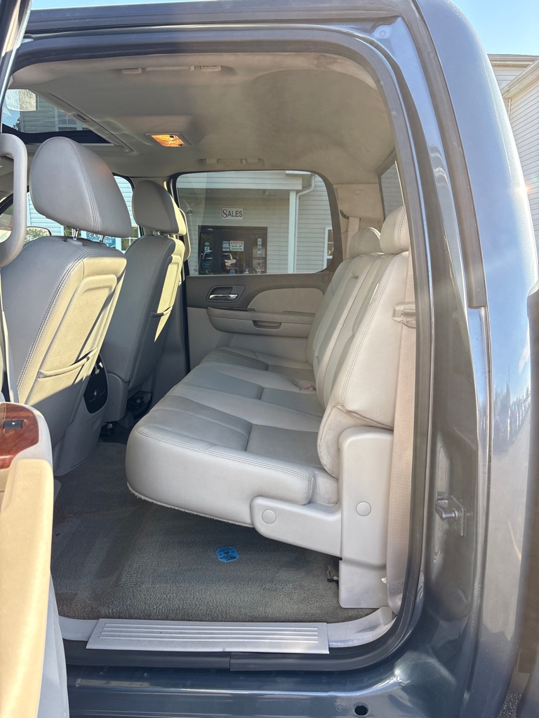 Photo 11 of this GMC SIERRA 2500HD